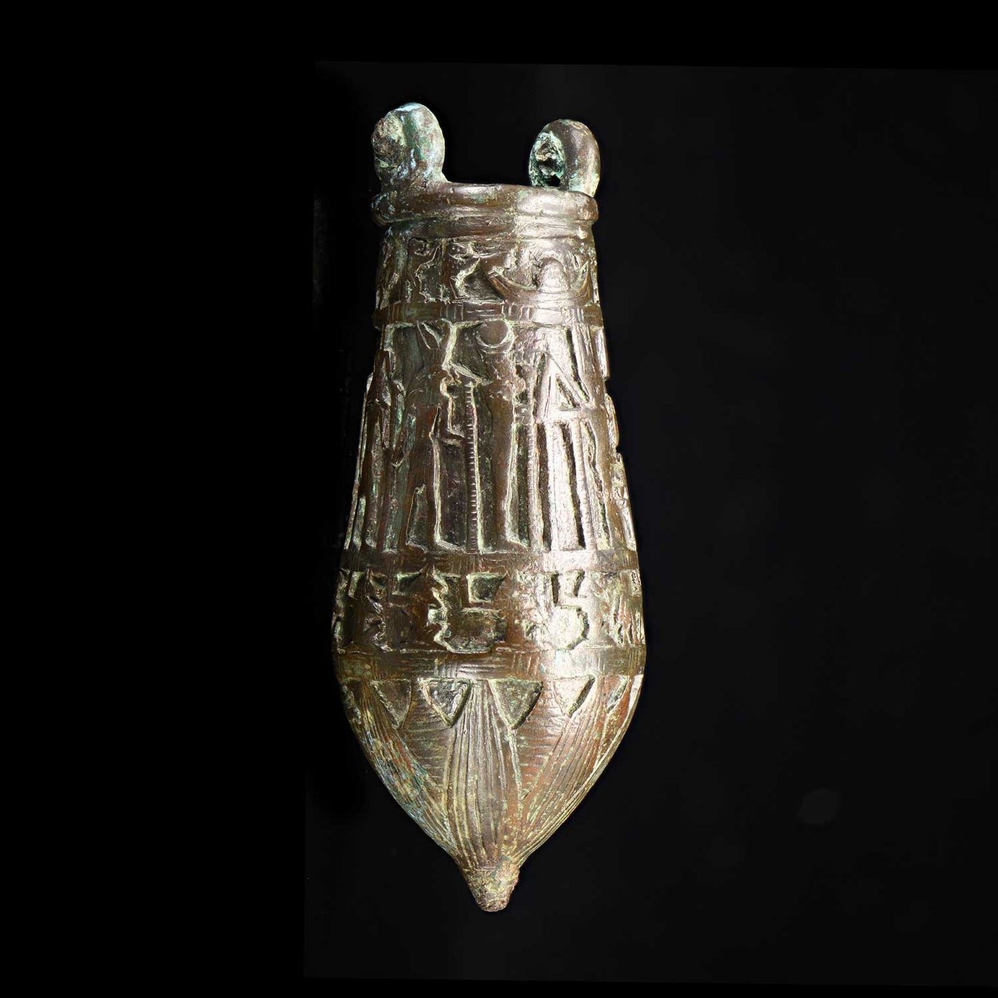 ایک مصری کانسی کا سیٹولا ، 26 واں خاندان ، سی اے۔ 664 - 525 قبل مسیح