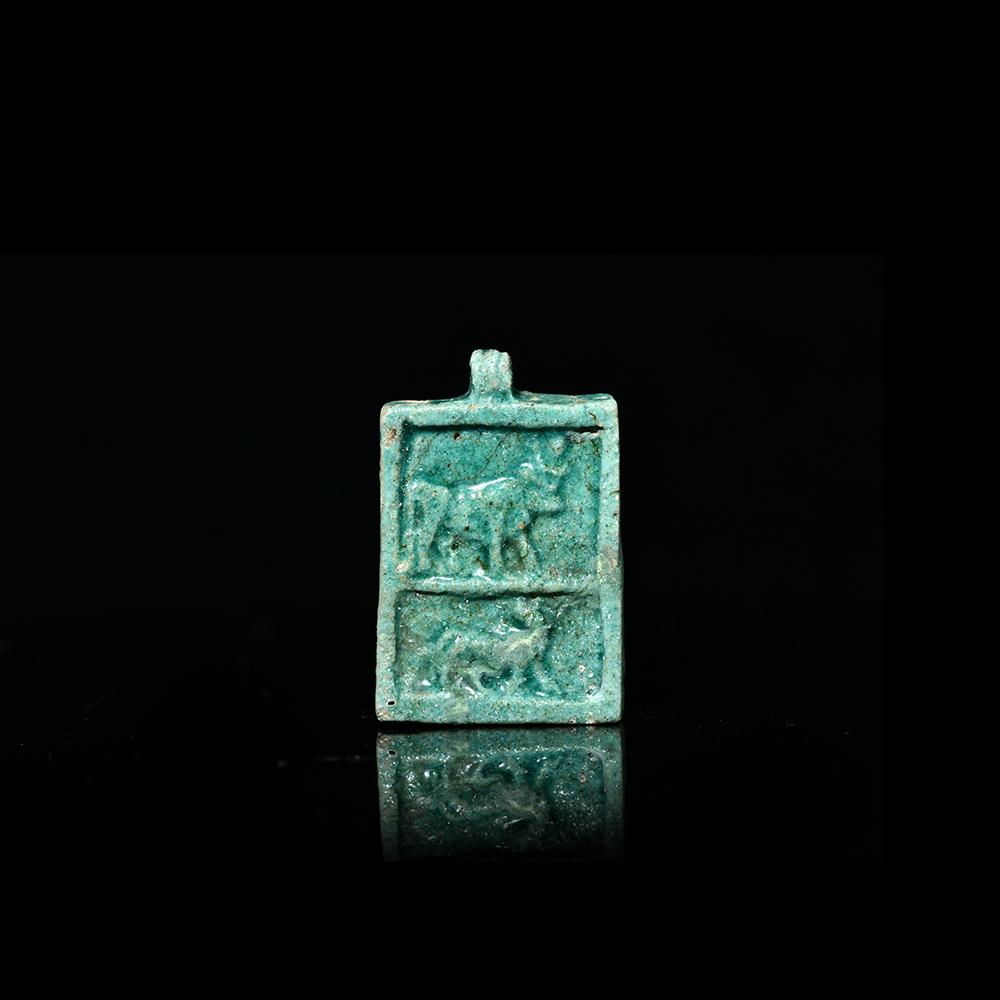 ایک مصری faience تختی ، 26 واں خاندان ، CA. 664 - 525 قبل مسیح