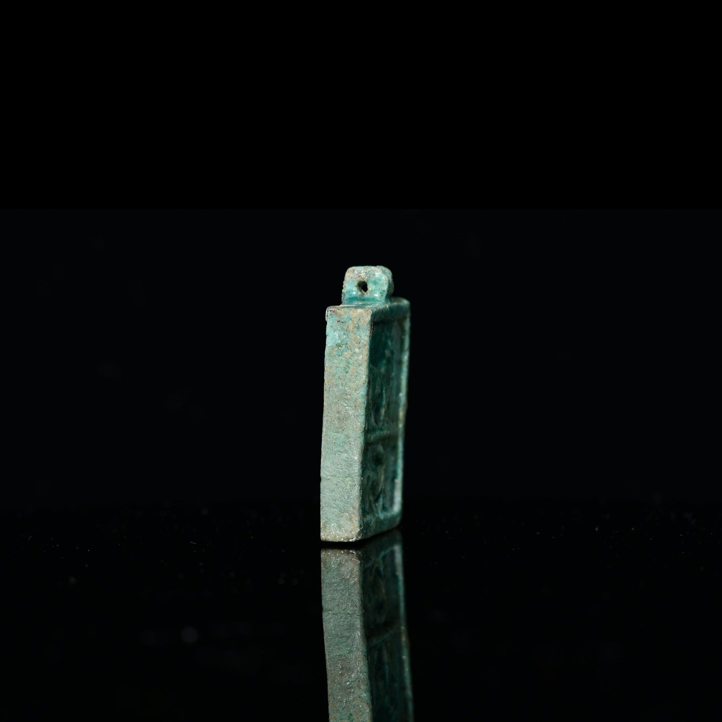 ایک مصری faience تختی ، 26 واں خاندان ، CA. 664 - 525 قبل مسیح