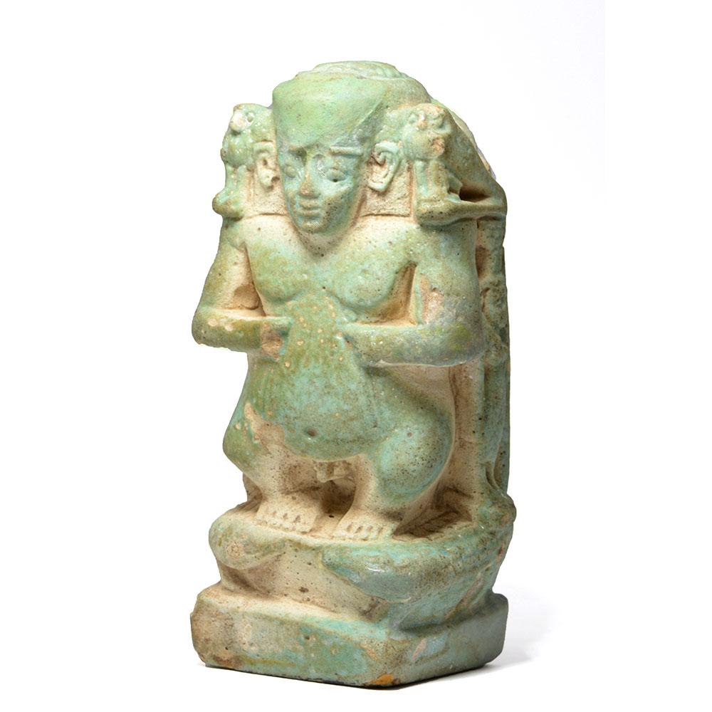 ایک مصری faience Cippus ، دیر سے مدت CA. 664-332 قبل مسیح