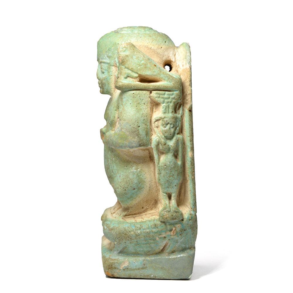 ایک مصری faience Cippus ، دیر سے مدت CA. 664-332 قبل مسیح