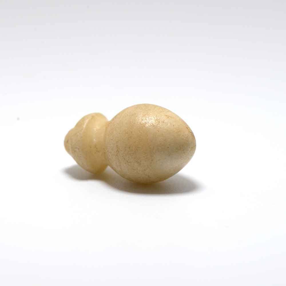 Ein ägyptisches Alabaster-Grablot, Neues Reich, ca. 1550 - 1069 v. Chr.