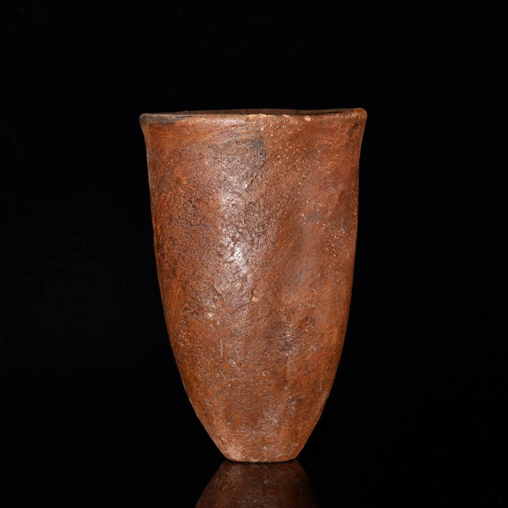 ایک مصری پری ڈینسٹک نیل مٹی کے ریڈ ویئر برتن ، سی اے۔ 3500 - 3200 قبل مسیح