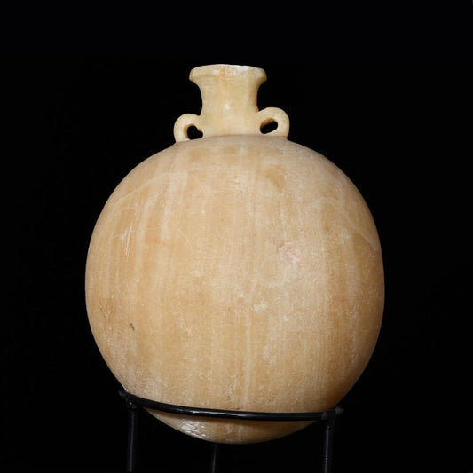 ایک مصری الاباسٹرون جس میں ایک علیحدہ ڑککن ہے ، دیر سے - ٹولیمیک پیریڈ ، سی اے۔ 664 - 30 قبل مسیح