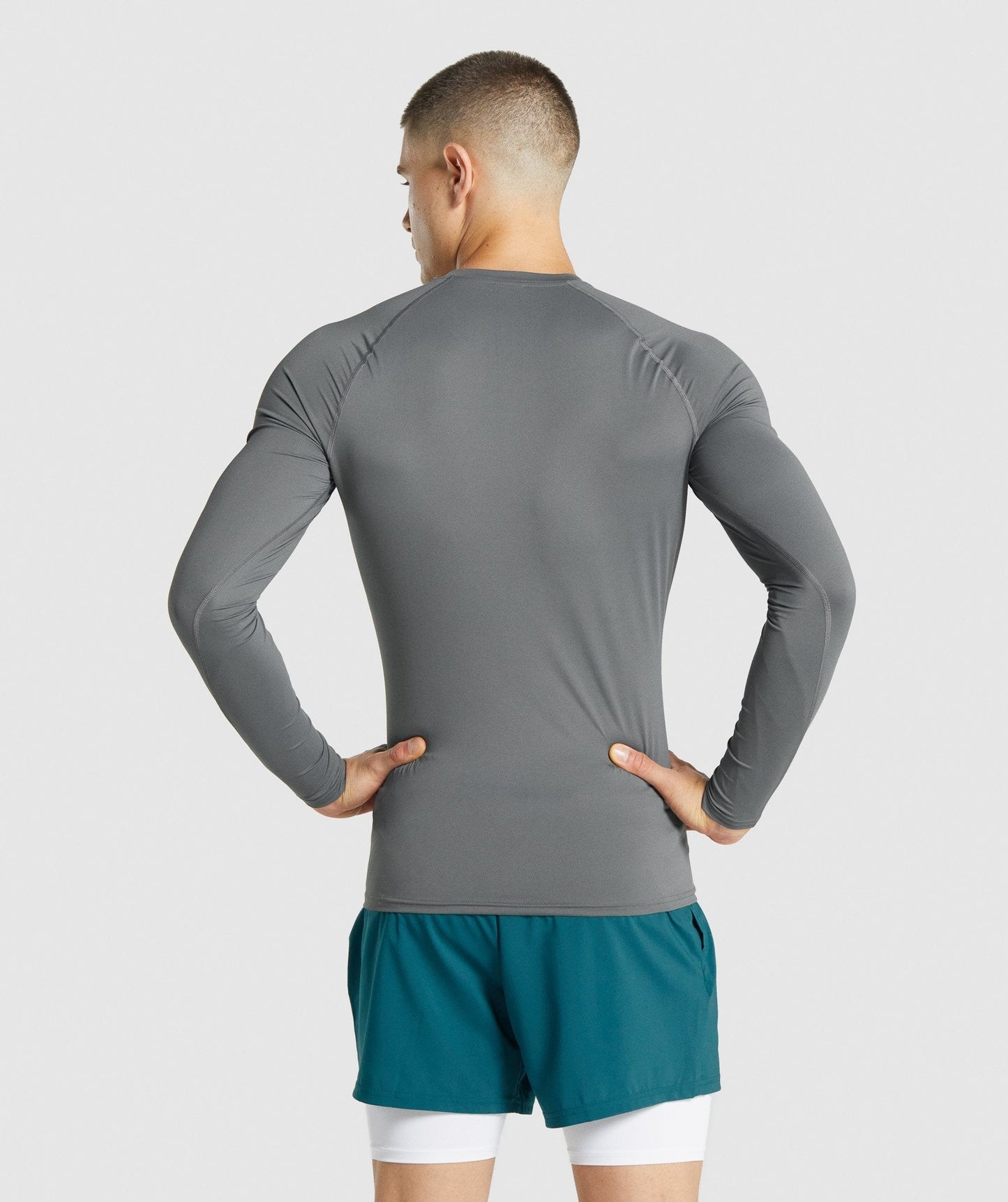 Gymshark -Element Baselayer Langarm T -Shirt - Holzkohle