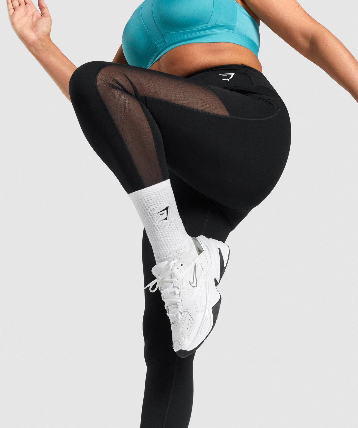 Gymshark Embroidered Sharkhead Crew Socks - White