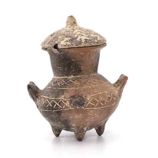 Eine Pyxis aus Schwarzware der Yortan-Kultur, Westanatolien, Troja I, 3500–2600 v. Chr.