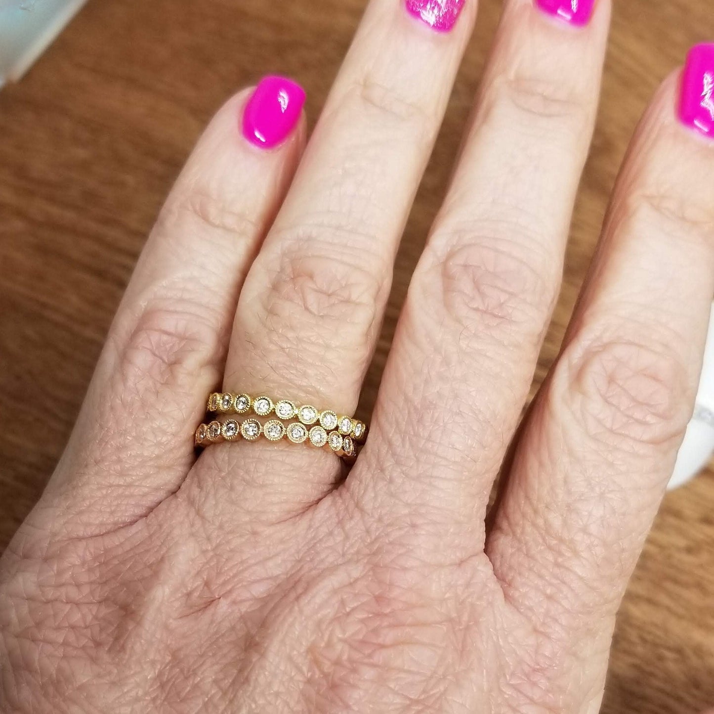 حلقوں کی گھنٹی بجنے کے بعد 18K پیلے رنگ کے سونے کے دائرے