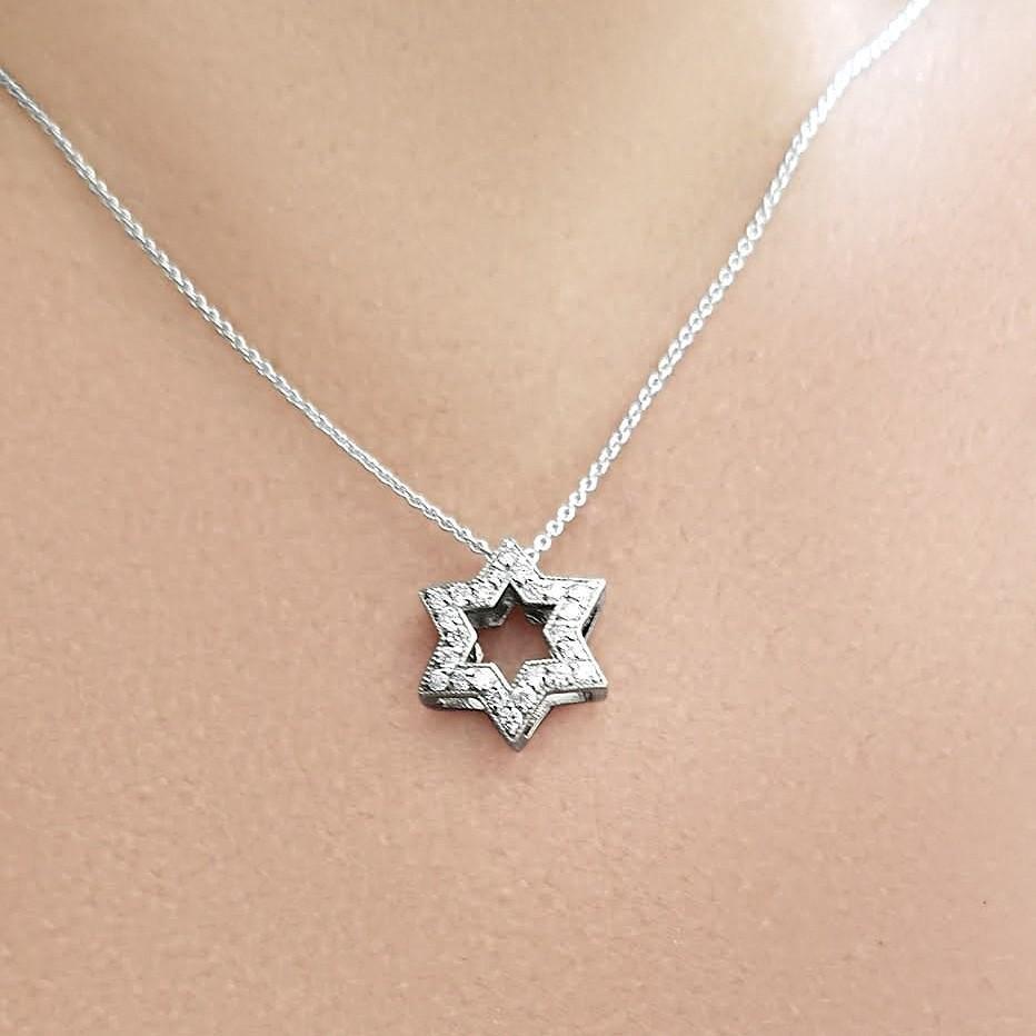 ہیروں کے ساتھ ڈیوڈ کا خاکہ اسٹار