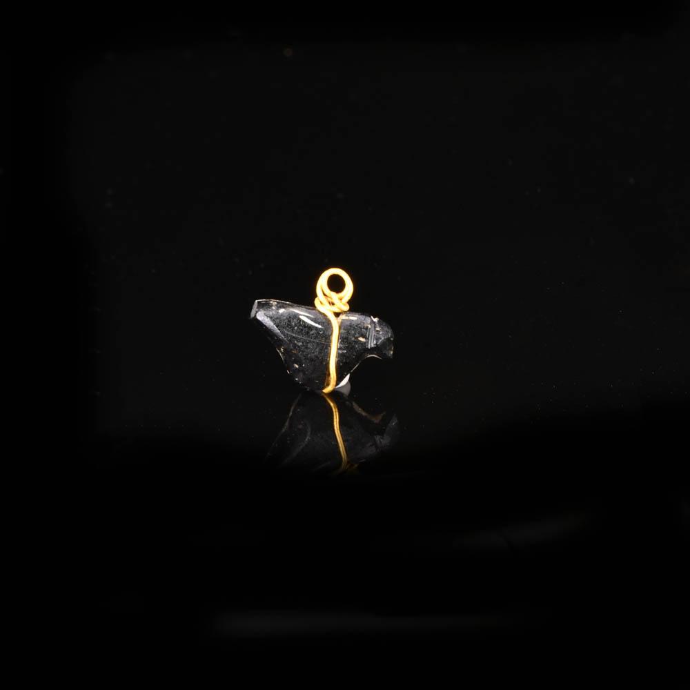 Ein winziges Vogel-Amulett aus dem Nahen Osten, ca. 2. Jahrtausend v. Chr.