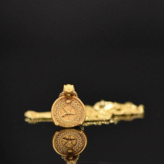 Ein Goldanhänger aus dem Nahen Osten, Römerzeit, ca. 1. Jahrhundert n. Chr.