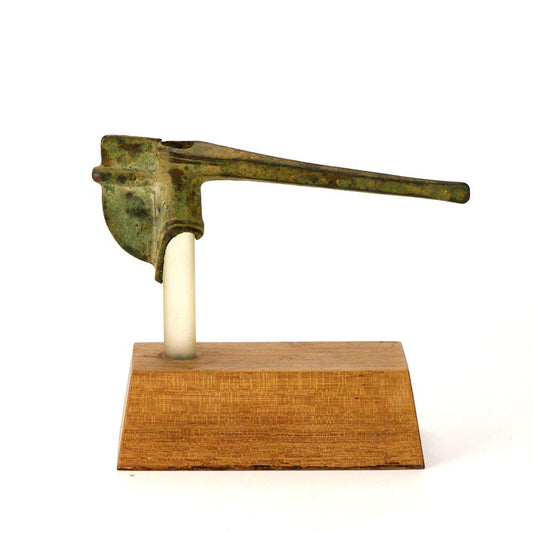 ایک لورستان پتلی کانسی کا محور ، CA. ابتدائی یکم ہزاریہ قبل مسیح