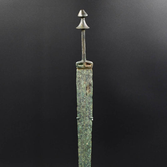 Ein Luristanisches Bronzeschwert mit Doppelglockenknauf, ca. 1000 - 800 v. Chr.