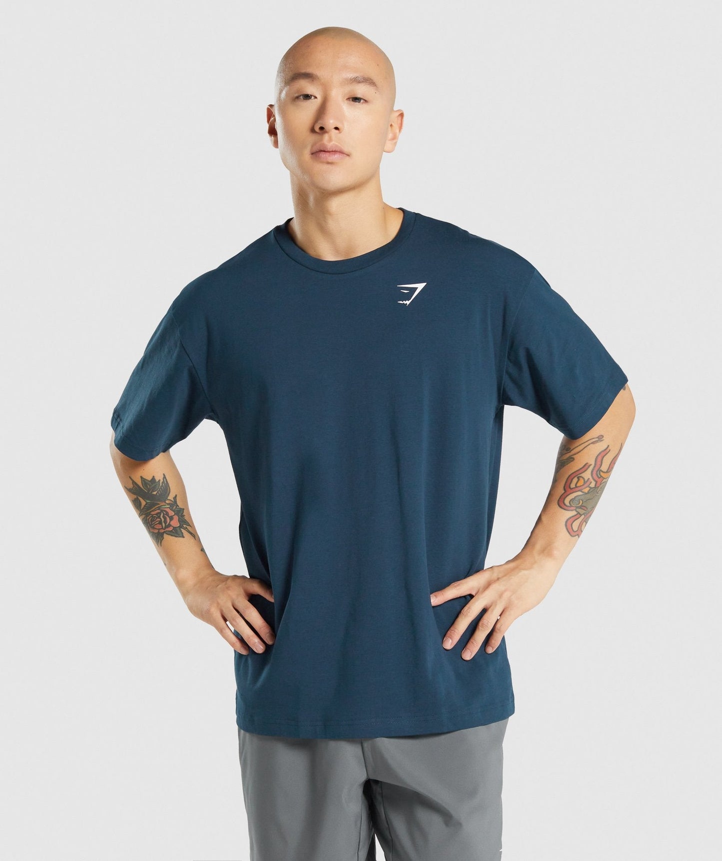 Gymshark übergroßes T -Shirt - Marine