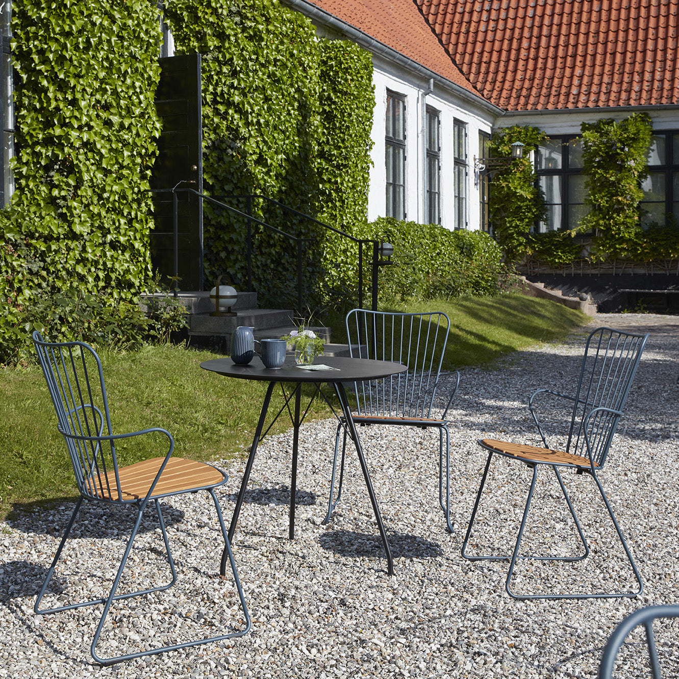 Circum Aluminum Outdoor Cafe Table