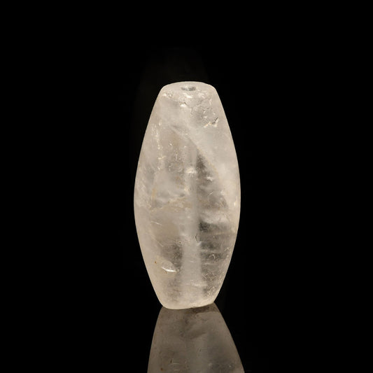 Eine riesige Tairona-Quarzperle, ca. 1. Jahrtausend n. Chr.