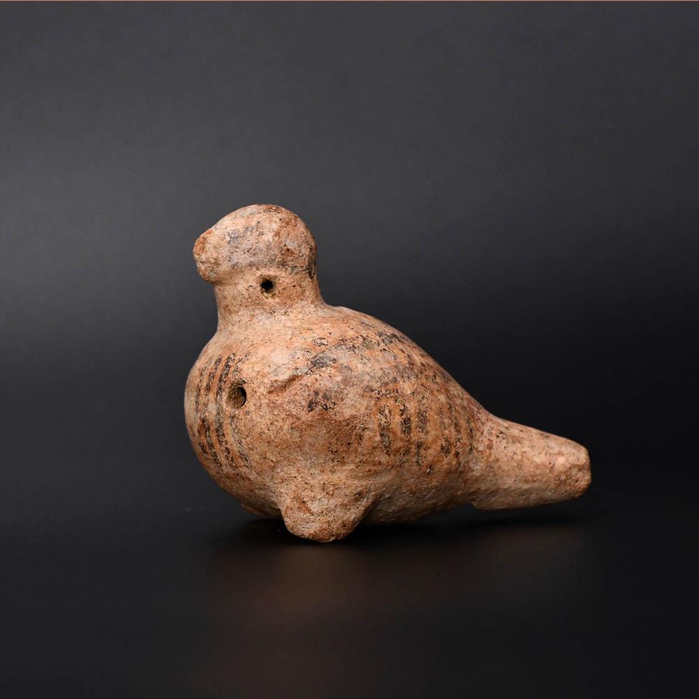 Eine Vogelpfeife aus Terrakotta aus Costa Rica, ca. 800 - 1500 n. Chr.