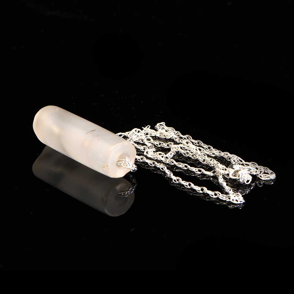 Ein großer Anhänger aus Tairona-Quarzitperlen, ca. 500 n. Chr.