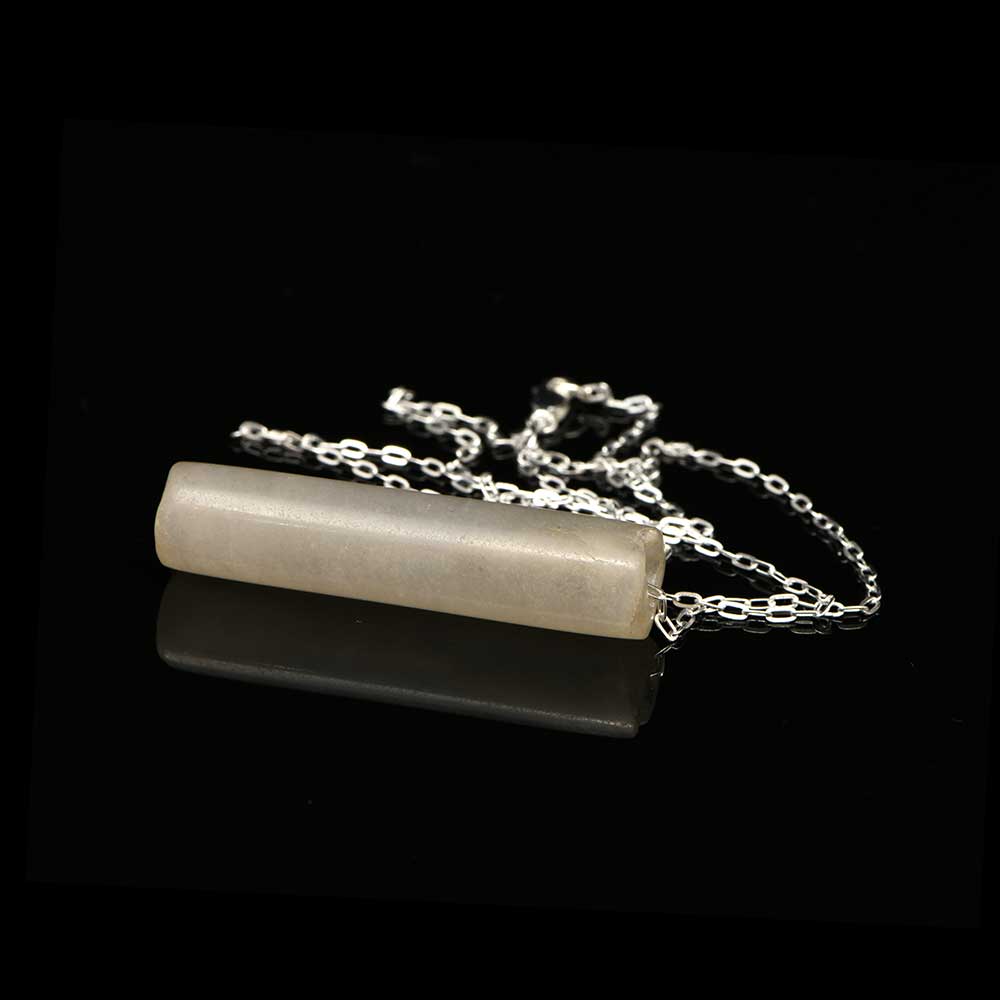 Ein großer Anhänger aus Tairona-Quarzperlen, ca. 500 n. Chr.