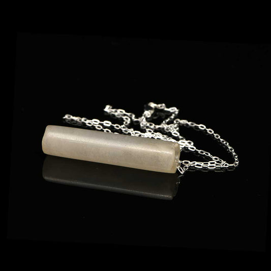 Ein großer Anhänger aus Tairona-Quarzperlen, ca. 500 n. Chr.