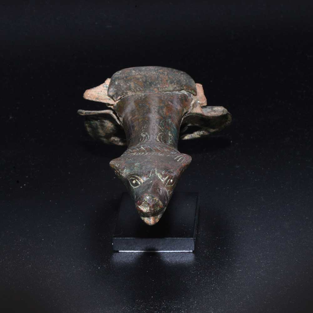 ایک رومن پیتل پیٹرا ہینڈل ، CA. پہلی - دوسری صدی عیسوی