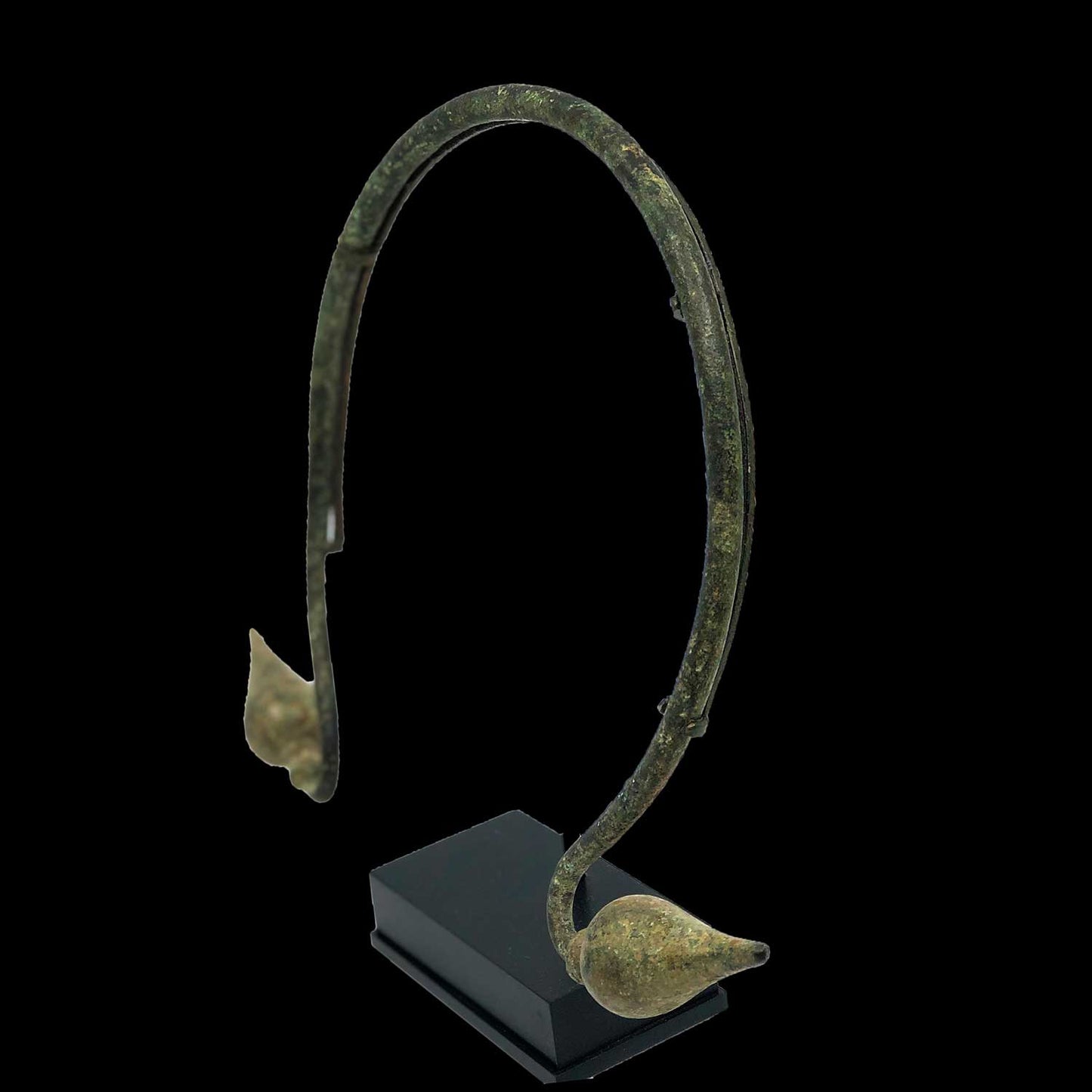 ایک اٹالک کانسی کا ٹارک ، ولاانوون دور ، سی اے۔ چھٹی صدی قبل مسیح