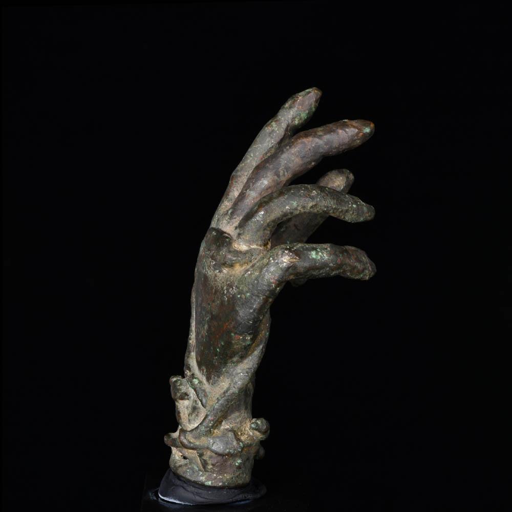 Eine römische Bronzehand des Sabazios, Römische Kaiserzeit, ca. 2. - 3. Jahrhundert n. Chr.