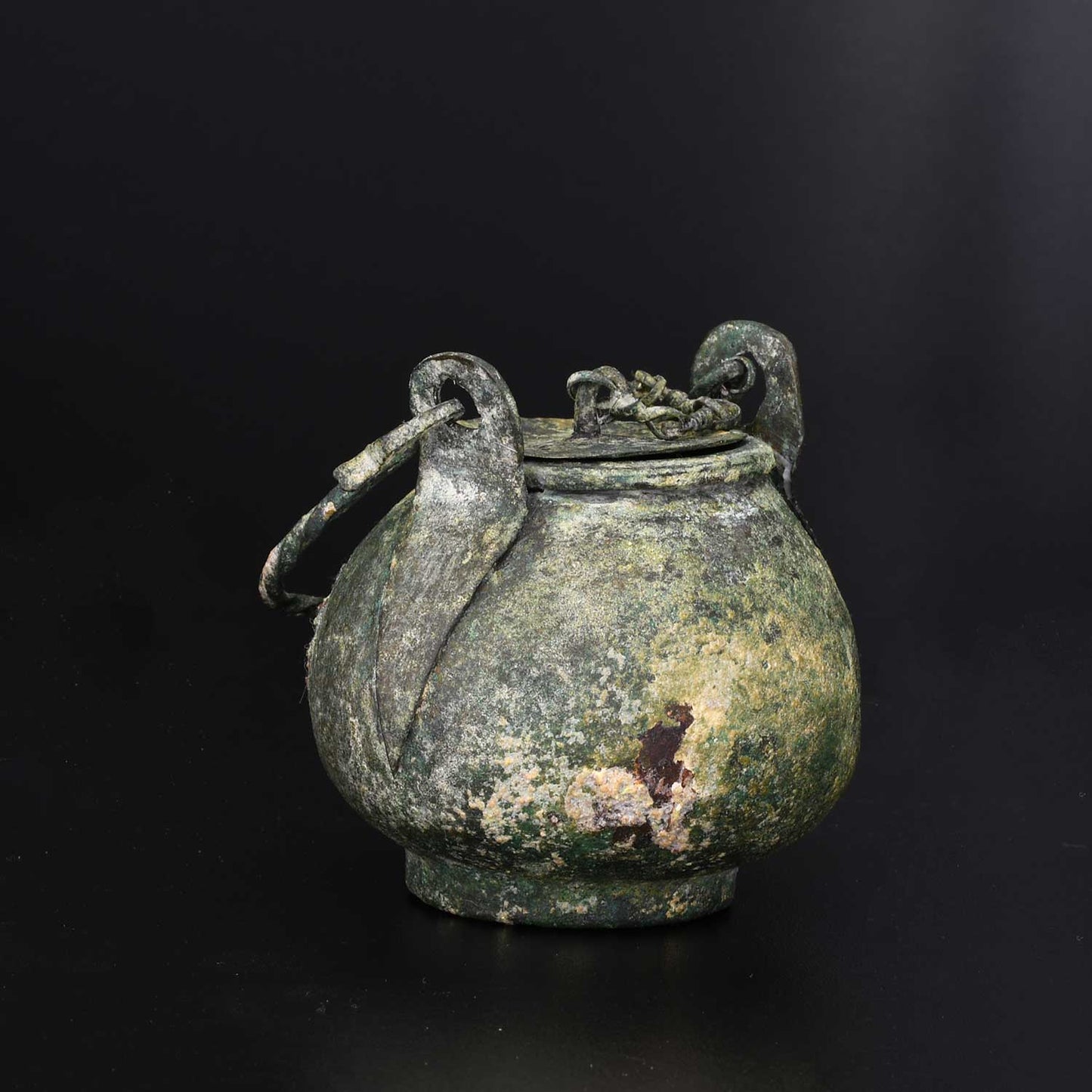 Ein römischer Bronze-Aryballos, ca. 1. - 2. Jahrhundert n. Chr.