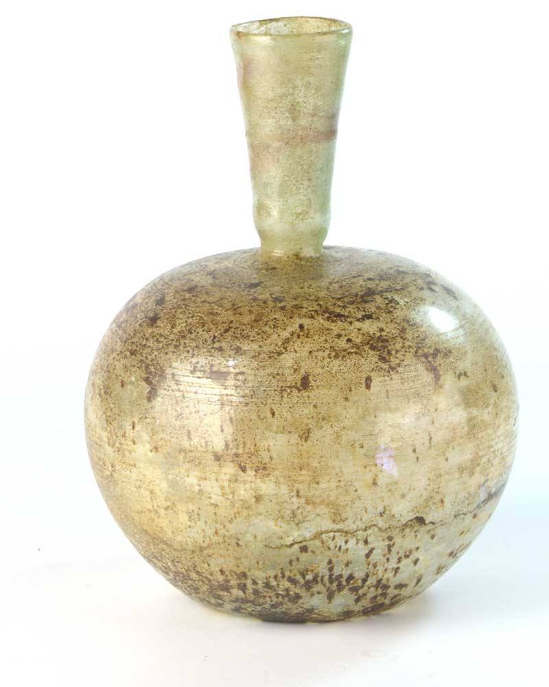 Eine römische Trichterflasche aus Glas, ca. 1. Jahrhundert n. Chr.