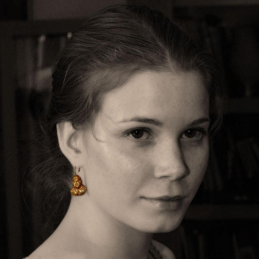 رومن سونے کی بالیاں کا ایک جوڑا ، رومن امپیریل پیریڈ ، سی اے۔ پہلی صدی عیسوی