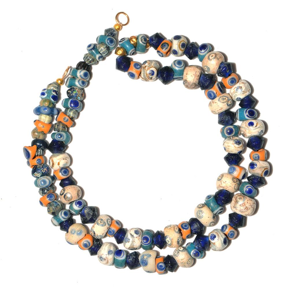 ایک کارتگینی گلاس "آنکھ" مالا کا ہار ، CA. 6 ویں - دوسری صدی قبل مسیح