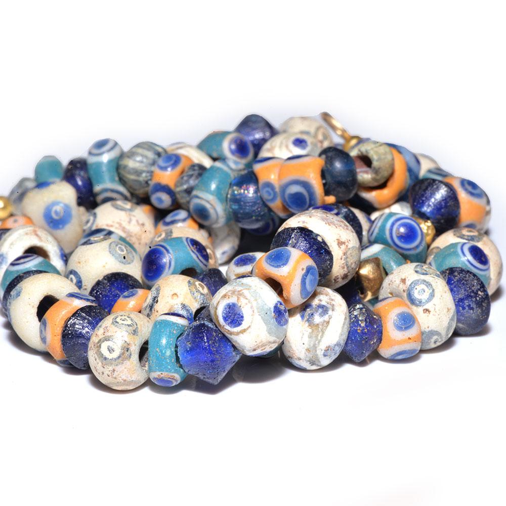 ایک کارتگینی گلاس "آنکھ" مالا کا ہار ، CA. 6 ویں - دوسری صدی قبل مسیح