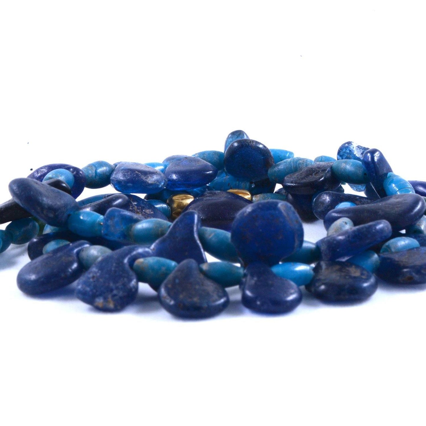 Eine römische Halskette mit Ohrringen aus blauem Glas, Römische Kaiserzeit, ca. 1. - 2. Jahrhundert n. Chr.