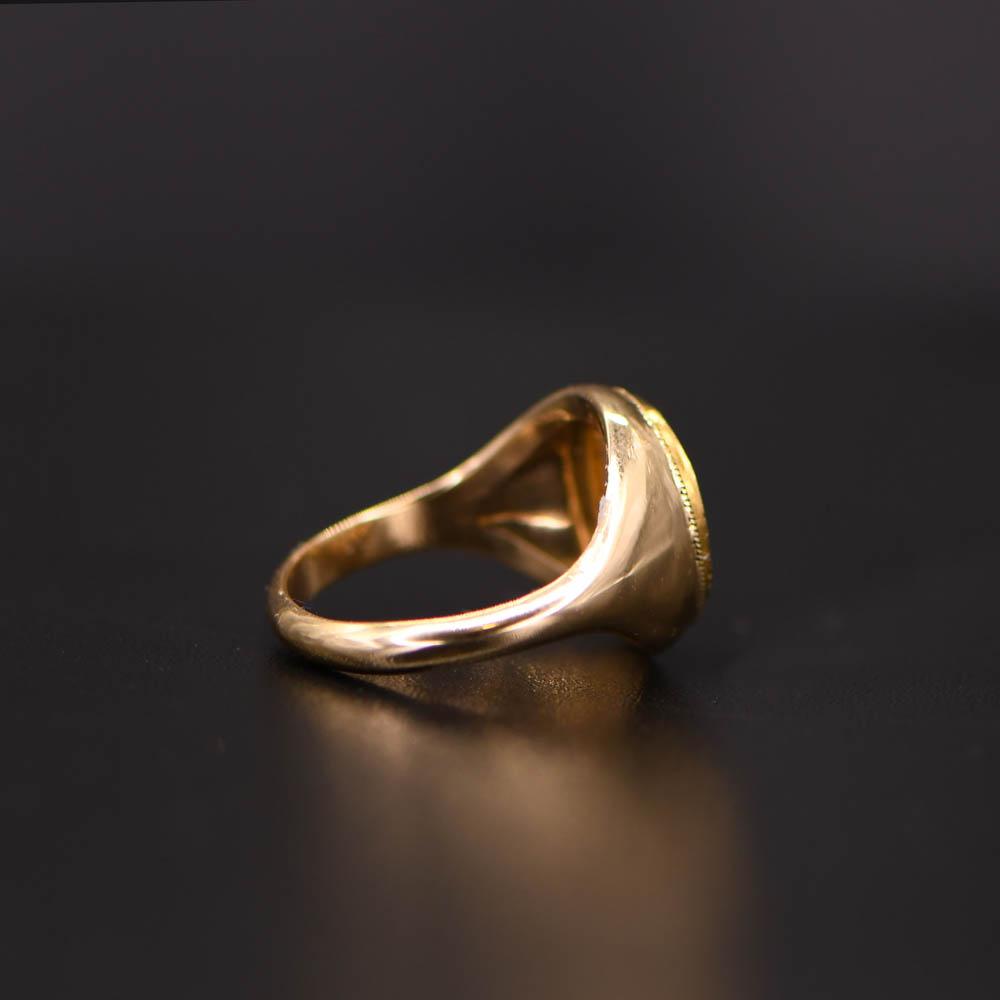 Ein römischer Karneol-Ringstein-Intaglio von Apollo, Römische Kaiserzeit, ca. 1. - 2. Jahrhundert n. Chr.