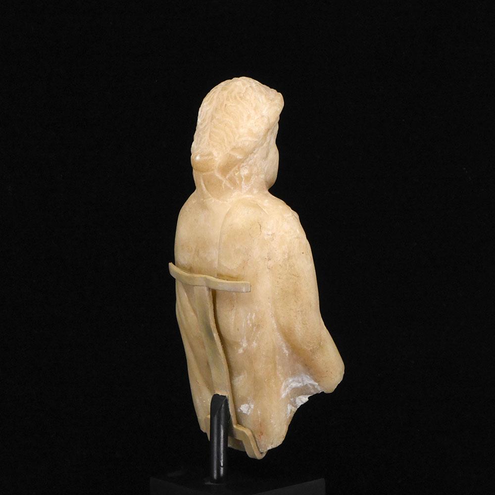 Eine römische Marmorstatue des Apollon, Römische Kaiserzeit, ca. spätes zweites Jahrhundert n. Chr.