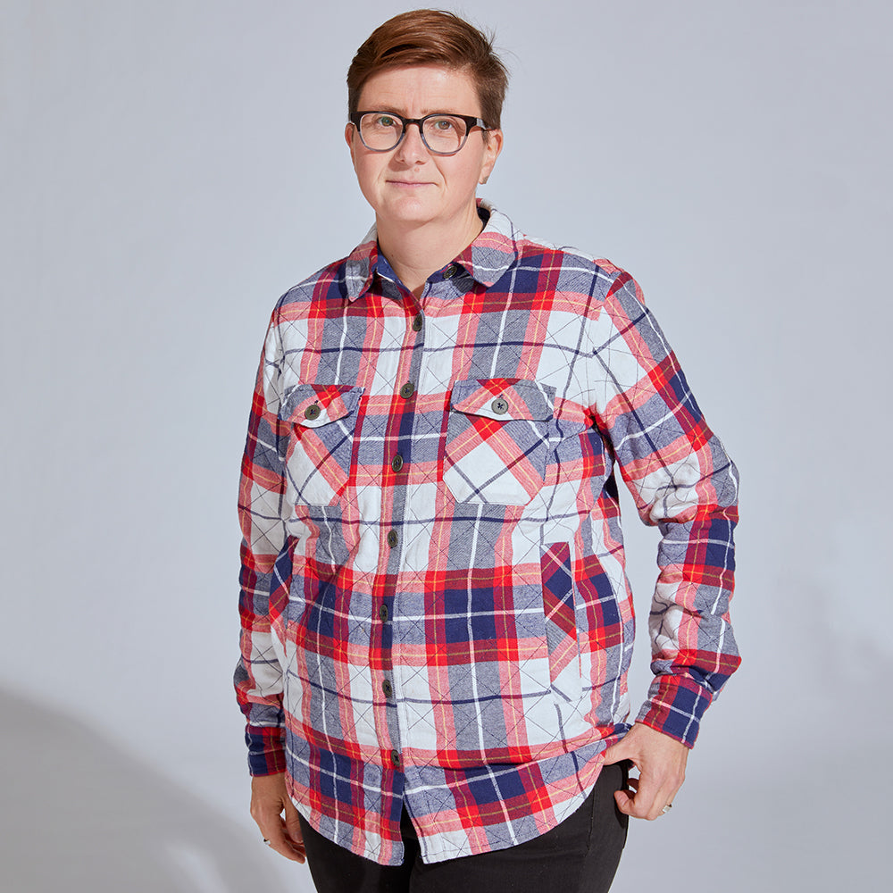 Gesteppte rote Flanelljacke