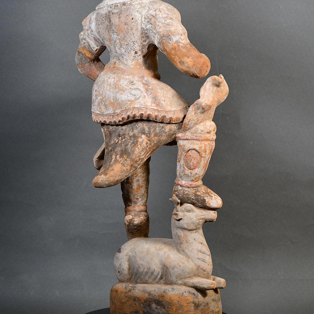 ایک چینی لوکاپالا ٹیمپل اسپرٹ گارڈین ، تانگ خاندان ، سی اے۔ 618 - 906 عیسوی