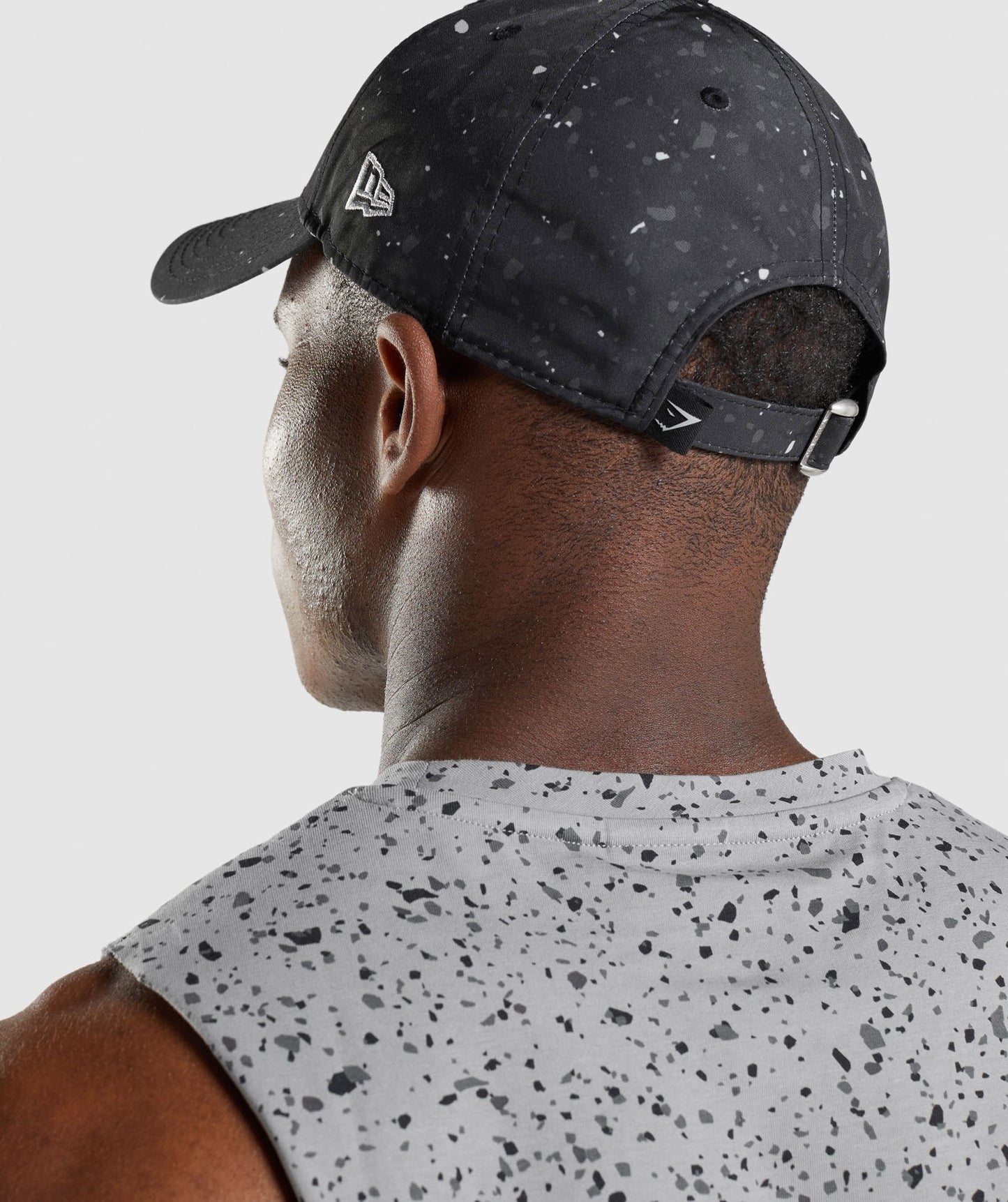 Gymshark New Era Universe Print - Black/White