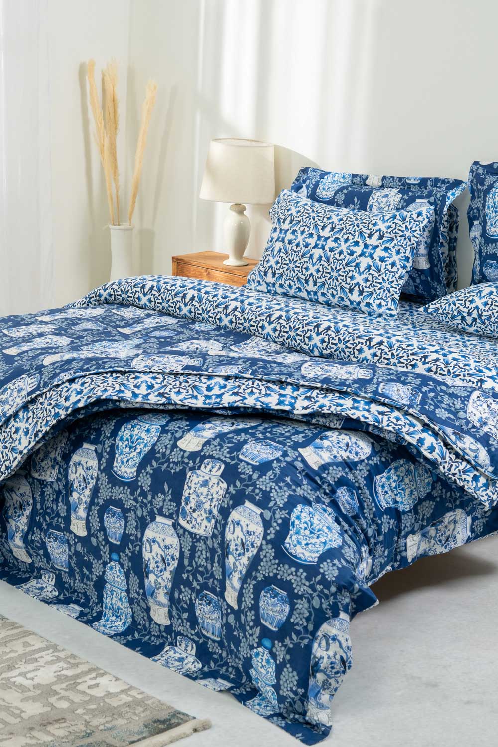 Vase & Glaze - Bed Spread