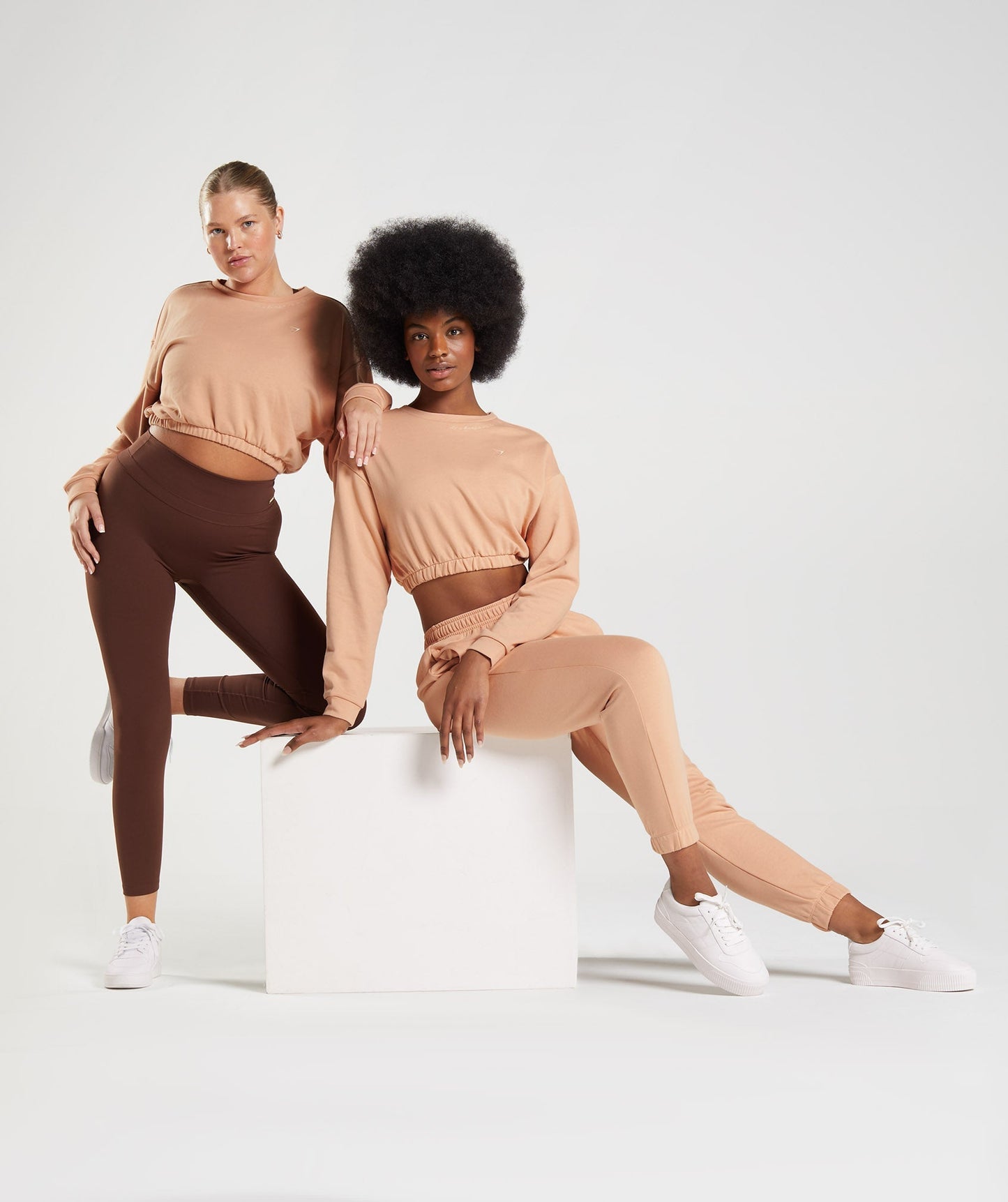 Gymshark Whitney Cropped Pullover - Sunset Beige