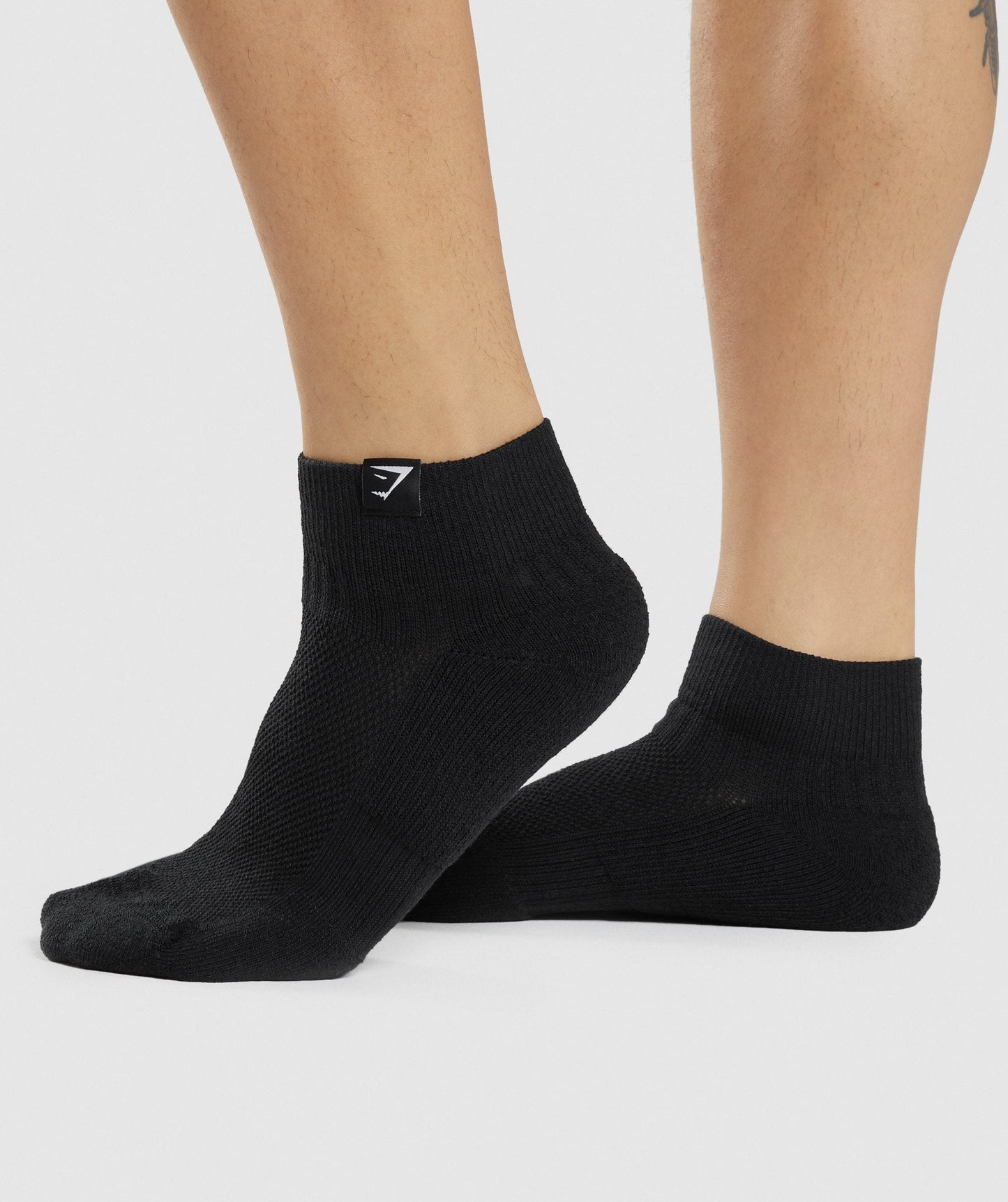 Gymshark Woven Tab Sneaker Socks 3pk- Black