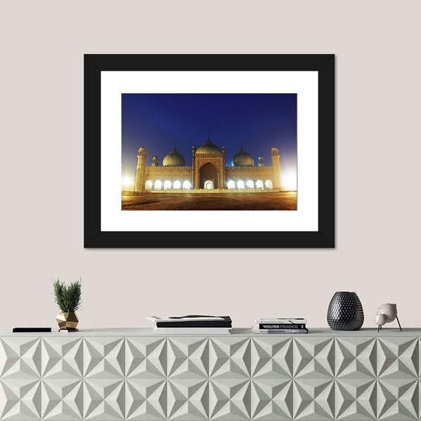 Badshahi Mosque Lahore Canvas Wall Art-1 Piece-Framed Print-20" x 16"-Tiaracle