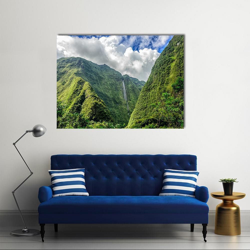 Cascade Blanche Canvas Wall Art-1 Piece-Gallery Wrap-48" x 32"-Tiaracle