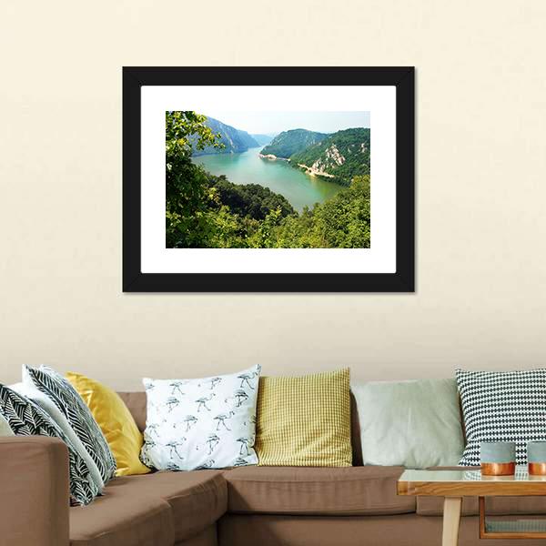 Danube Valley Canvas Wall Art-1 Piece-Framed Print-20" x 16"-Tiaracle