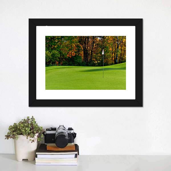 Golf Course Putting Green Canvas Wall Art-1 Piece-Framed Print-20" x 16"-Tiaracle