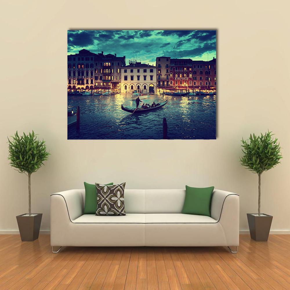 Grand Canal In Sunset Venice Canvas Wall Art-1 Piece-Gallery Wrap-48" x 32"-Tiaracle