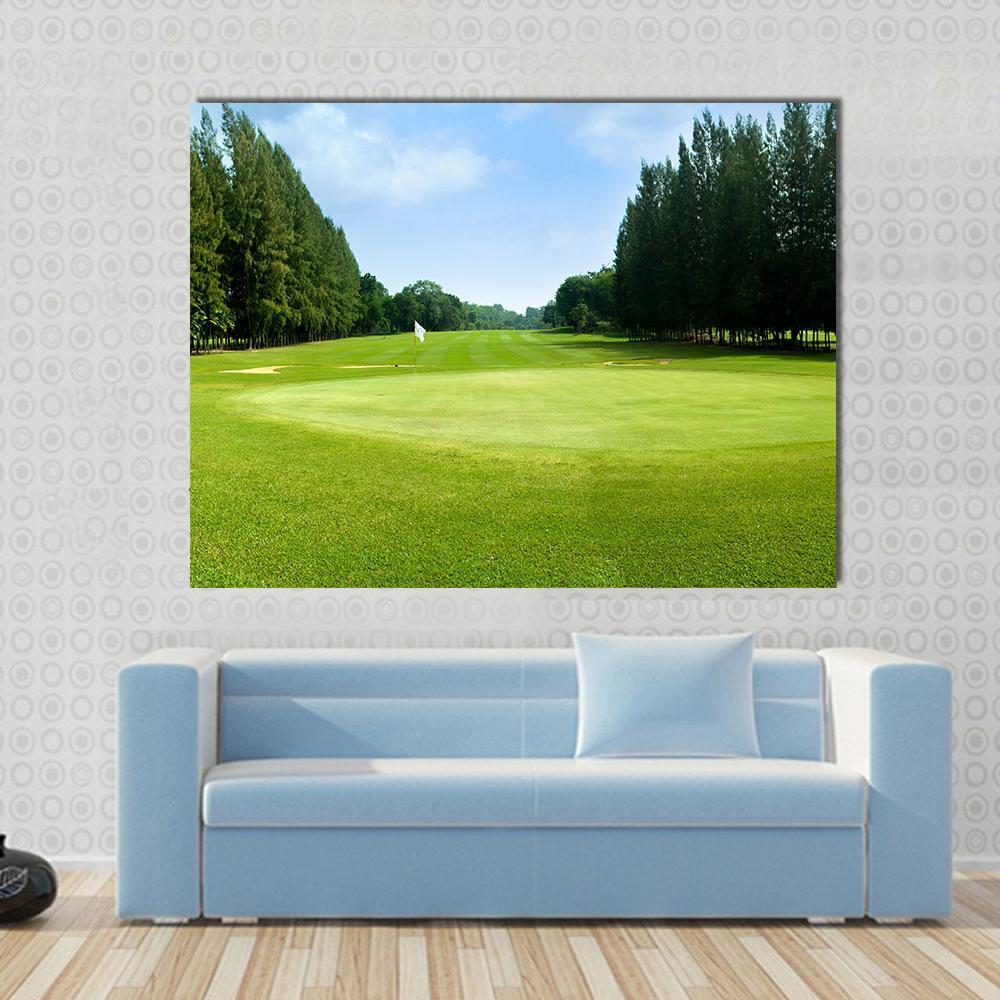 Green Golf Field Canvas Wall Art-1 Piece-Gallery Wrap-48" x 32"-Tiaracle