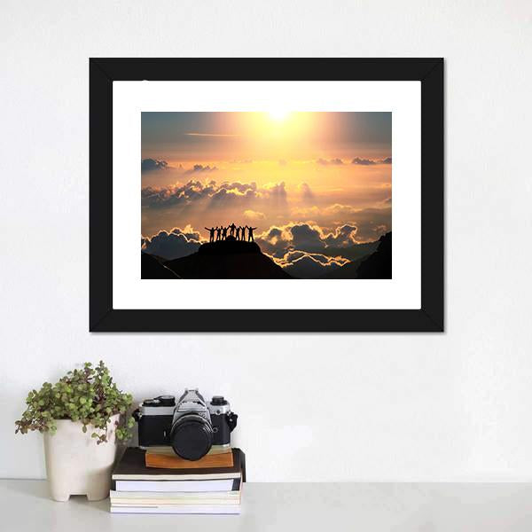 Group Of People On Hill Canvas Wall Art-1 Piece-Framed Print-20" x 16"-Tiaracle