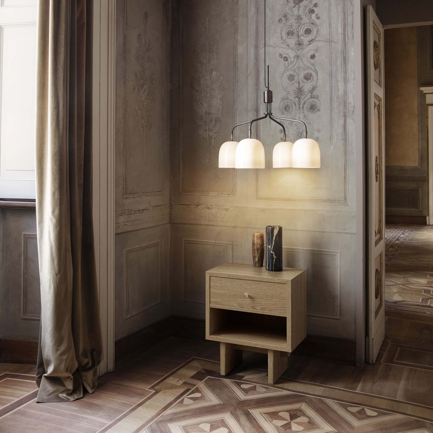 Privater Beistelltisch