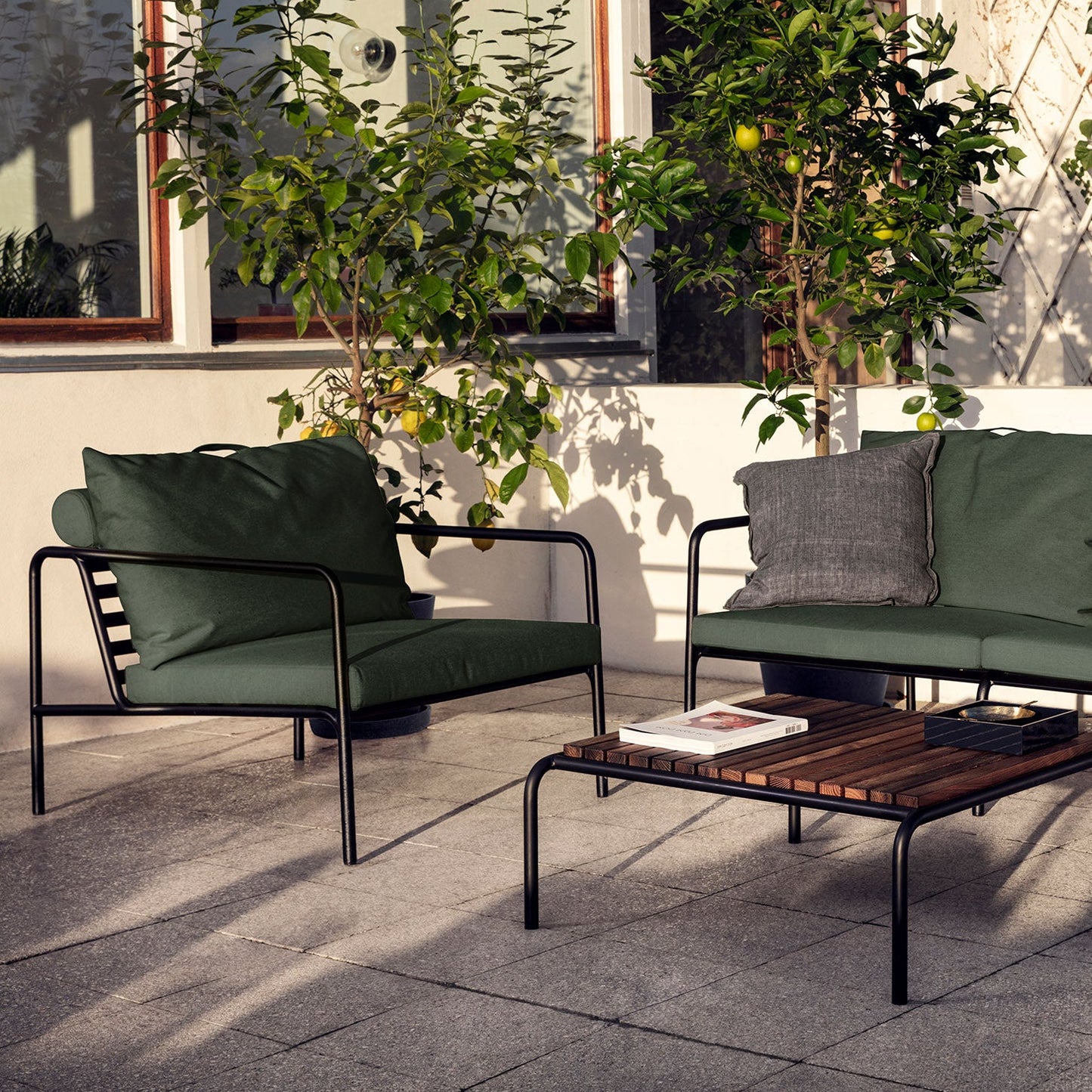 Avon Outdoor Lounge Chair